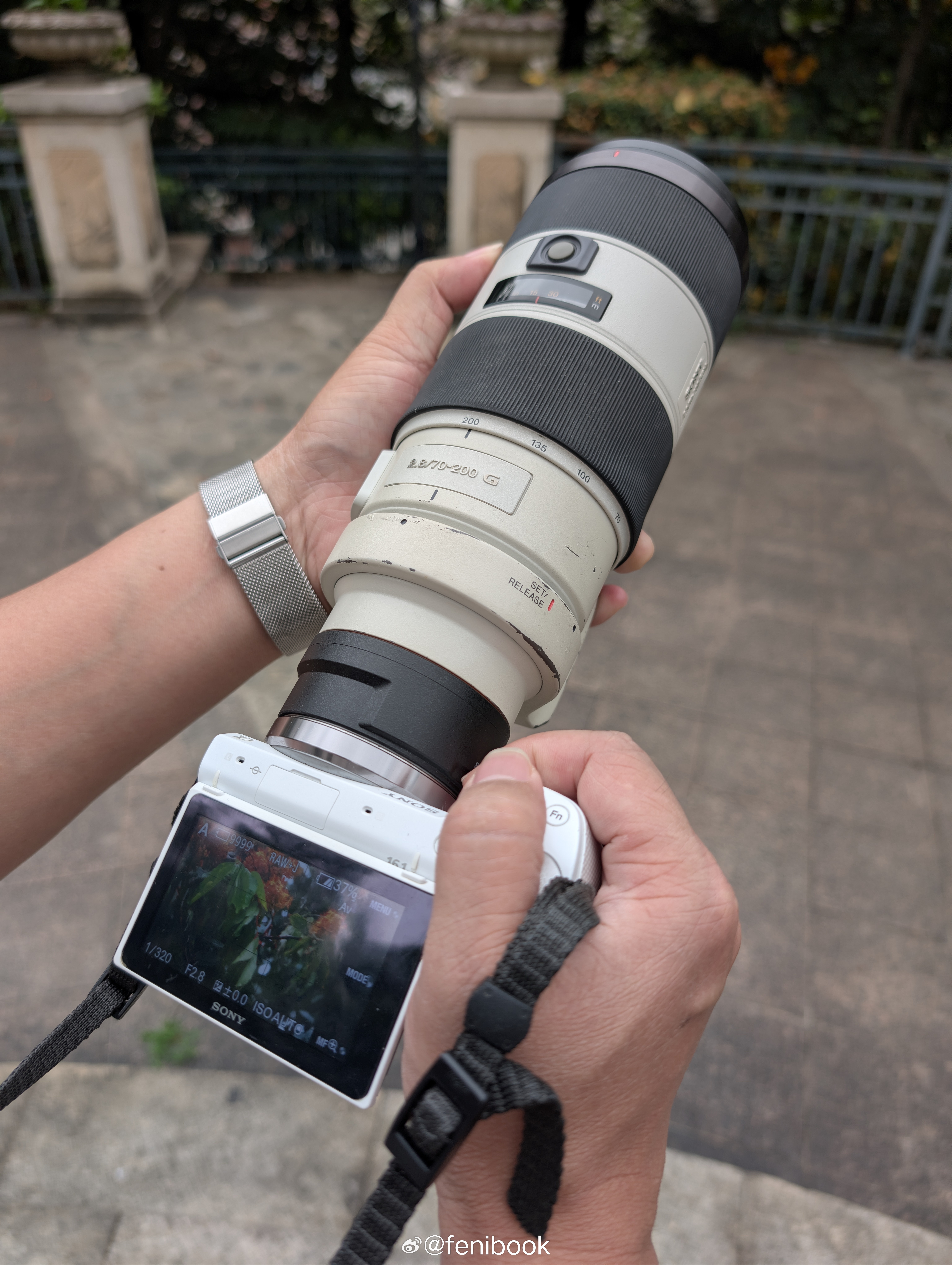 这是什么新型Play十几年前的老古董索尼，转接佳能长焦头