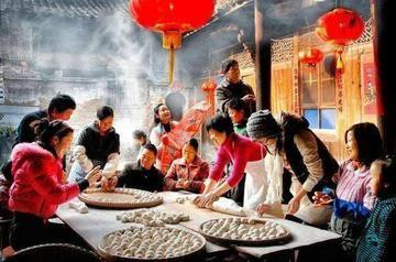 只要把正常历史演出来，周围国家就破防，因为历史上这一圈就是中华文明圈的。稍微靠近