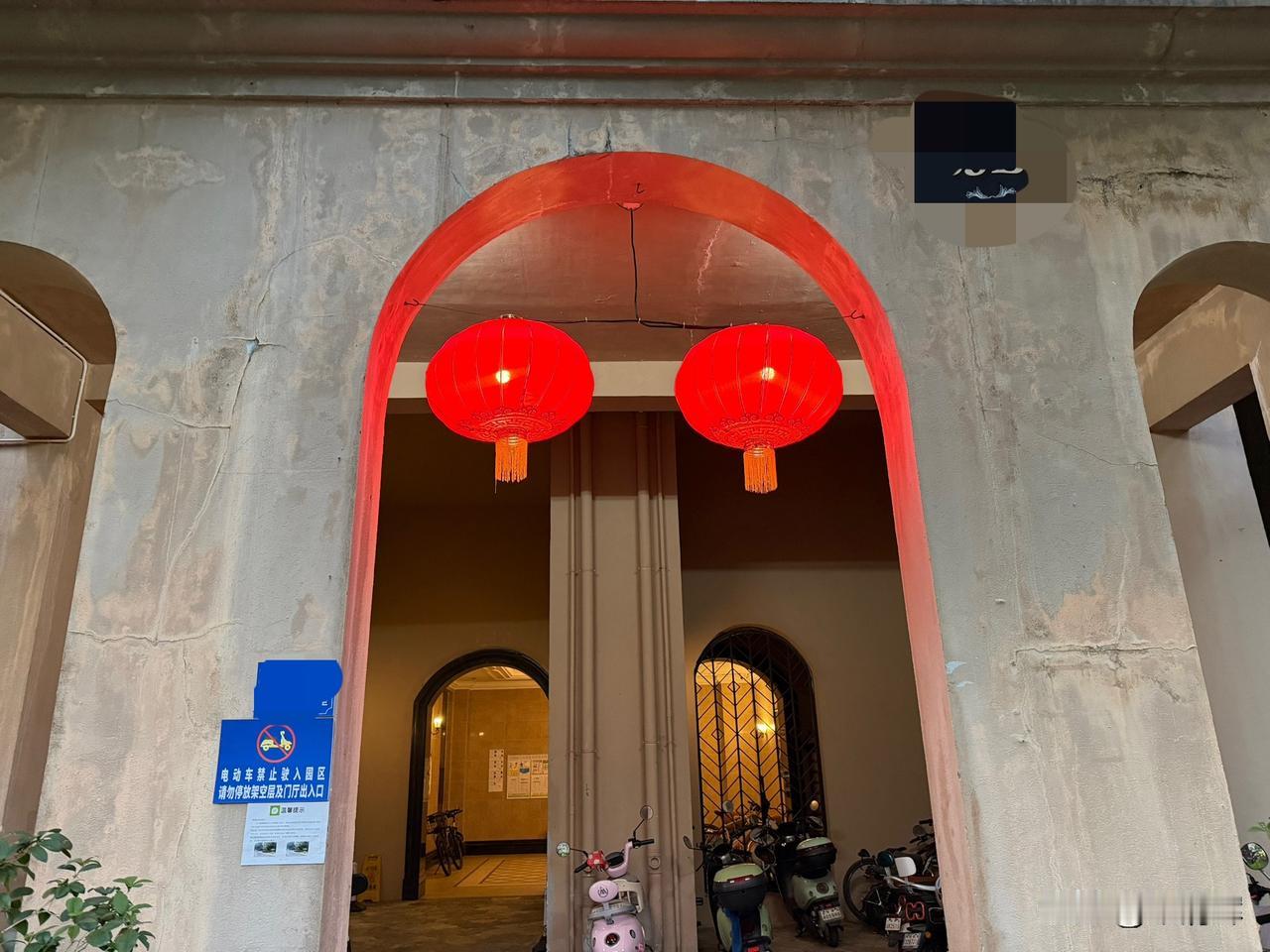 总在记忆里（1524）：孩子，早上好。这两天天气都不错，夏季的阳光正好，气温大约