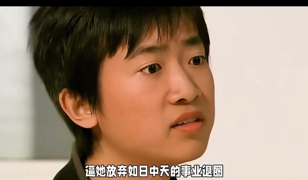 谁能想到，戏外的林依晨早已活成了清醒独立的程又青。
 
当年拍摄《我可能不会爱你