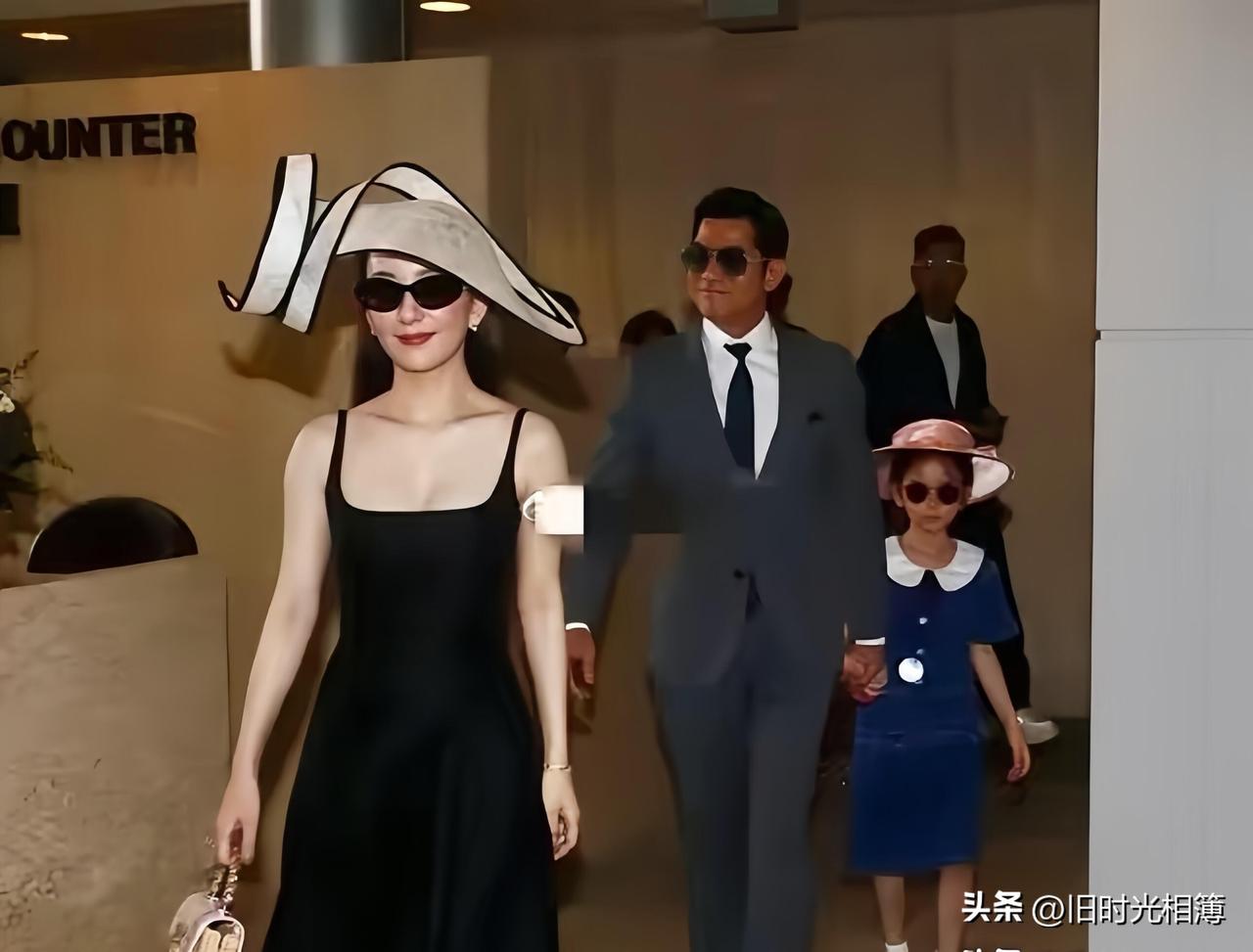 郭富城媳妇的这个帽子，在广东人都是用来煲汤的[大笑][大笑]郭富城近日携妻女现身
