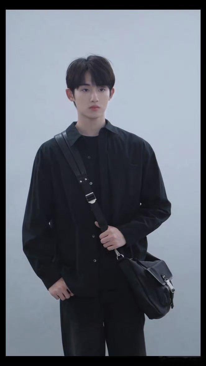 董思成今天是太阳雨定妆照真的好嫩好像男大谁懂学长哥哥 