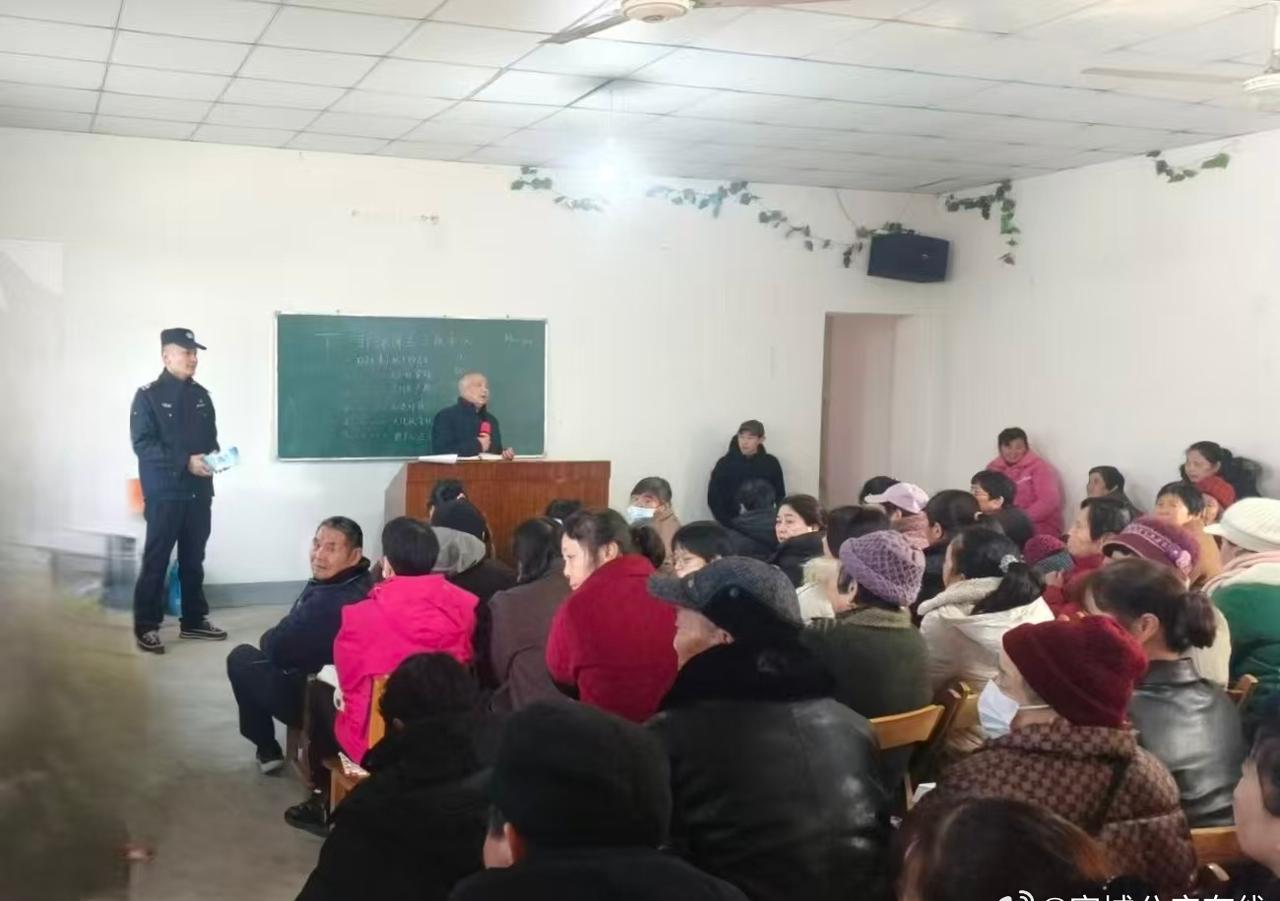 【警民携手防诈骗 共同筑牢安全墙】近日，@宣城公安在线 郎溪公安新发派出所组织民