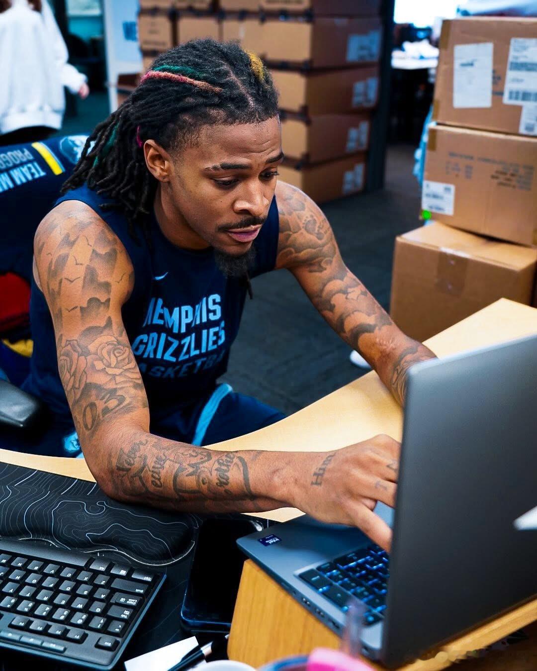 克拉克快要回来了！灰熊今天将克拉克下放到发展联盟，等训练结束后就会被召回，期待莫