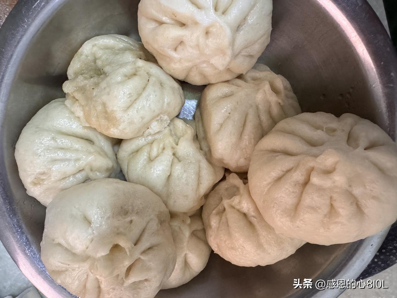 我今年61岁，退休后赋闲在家，整日围着锅台打转。

做饭成了我生活里最大的乐事。
