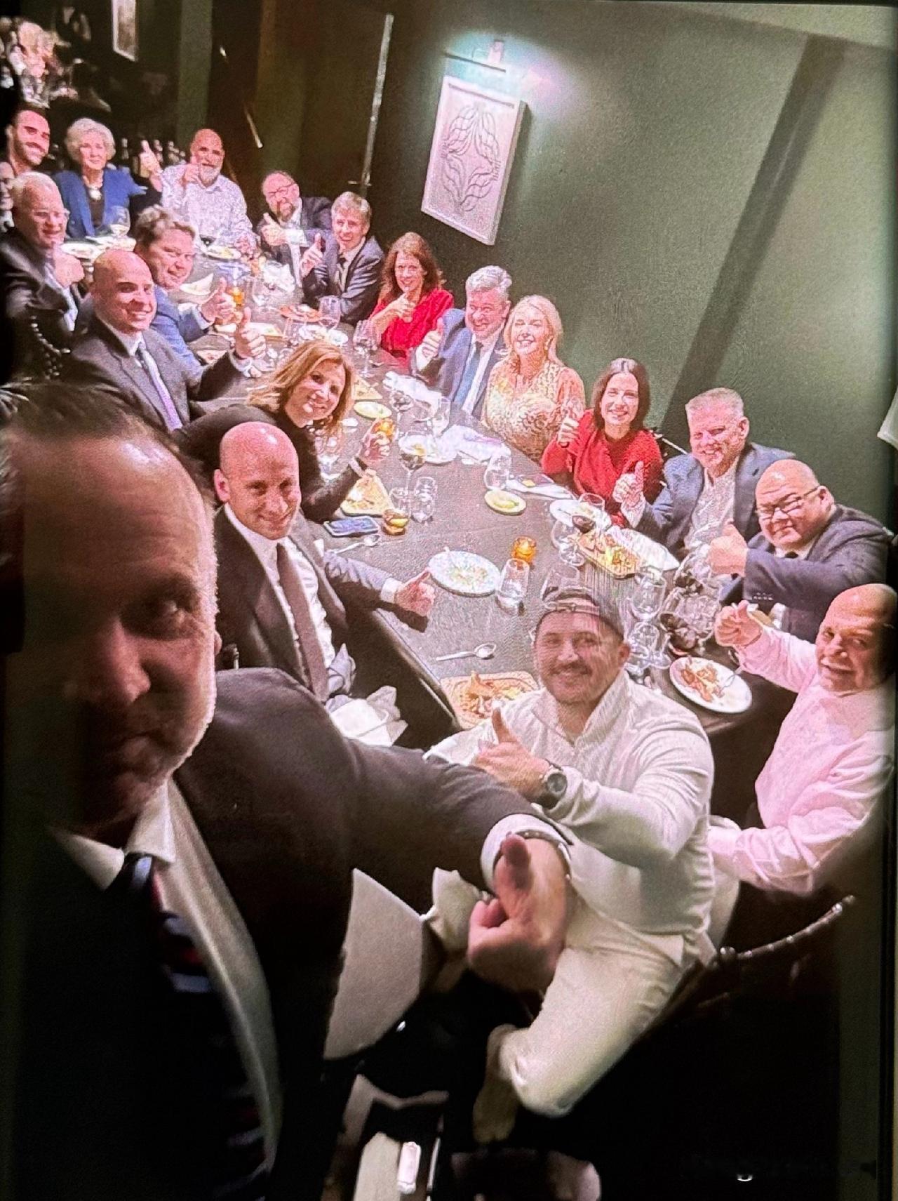 美国白宫！斯蒂芬·米勒、卡罗琳·莱维特、苏茜·怀尔斯和其他许多人在唐纳德·特朗普