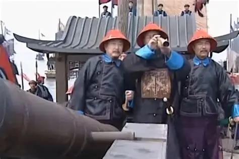 1881年，他们终于坐到了一张桌子前 
 
1881年春，北京城里的消息传回山西