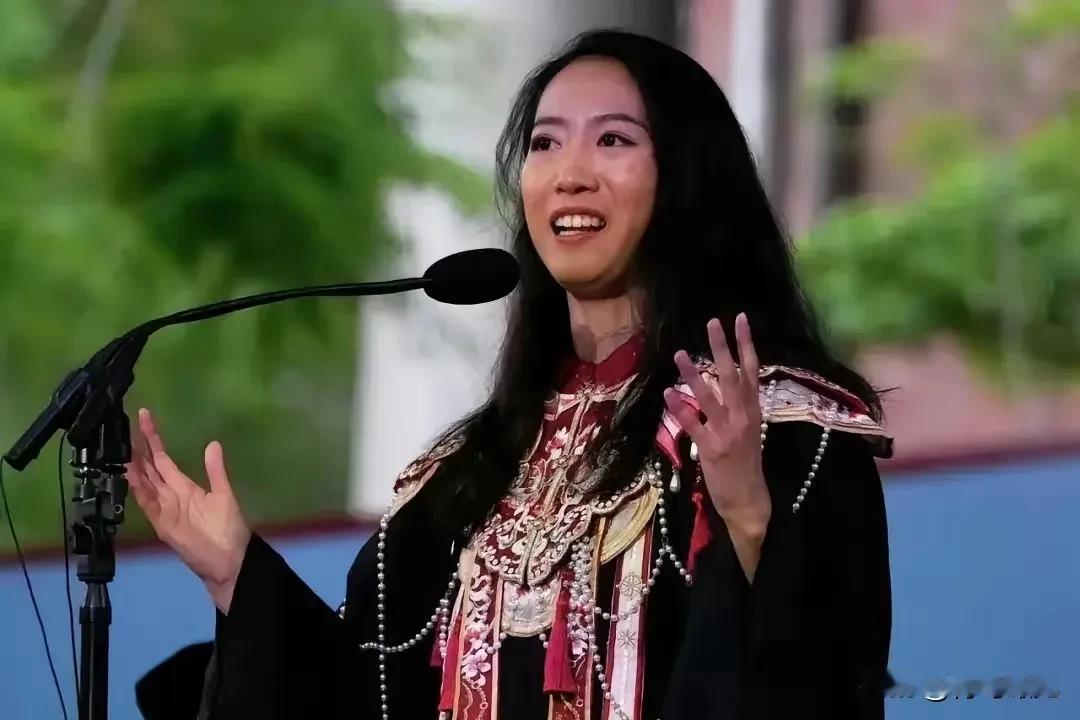 脑壳疼！青岛、青岛65中自豪的青岛嫚，突遭哈佛女背刺，这怎么收场？

近日，一则