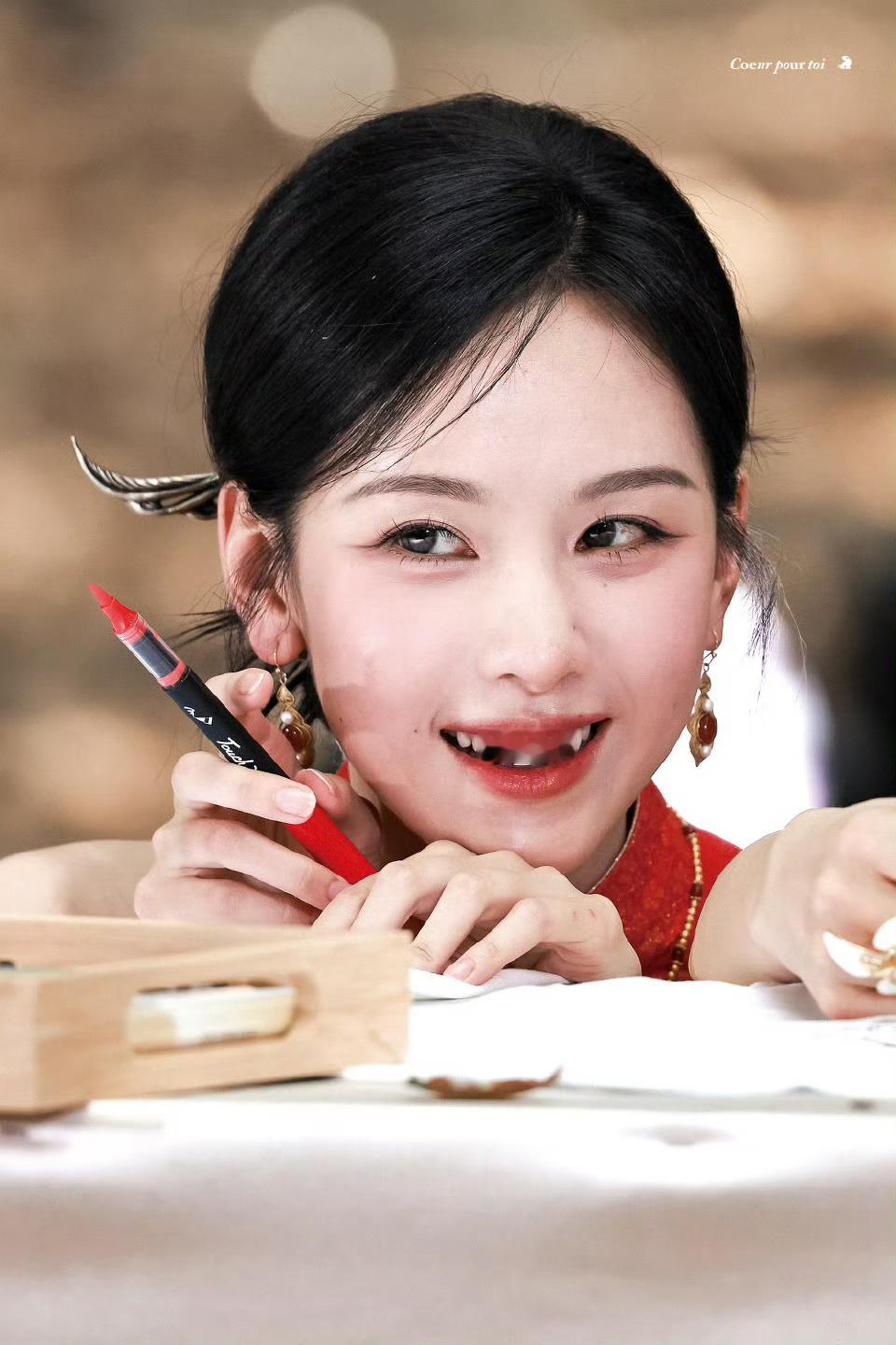 陈都灵今天又硬美 ​​​