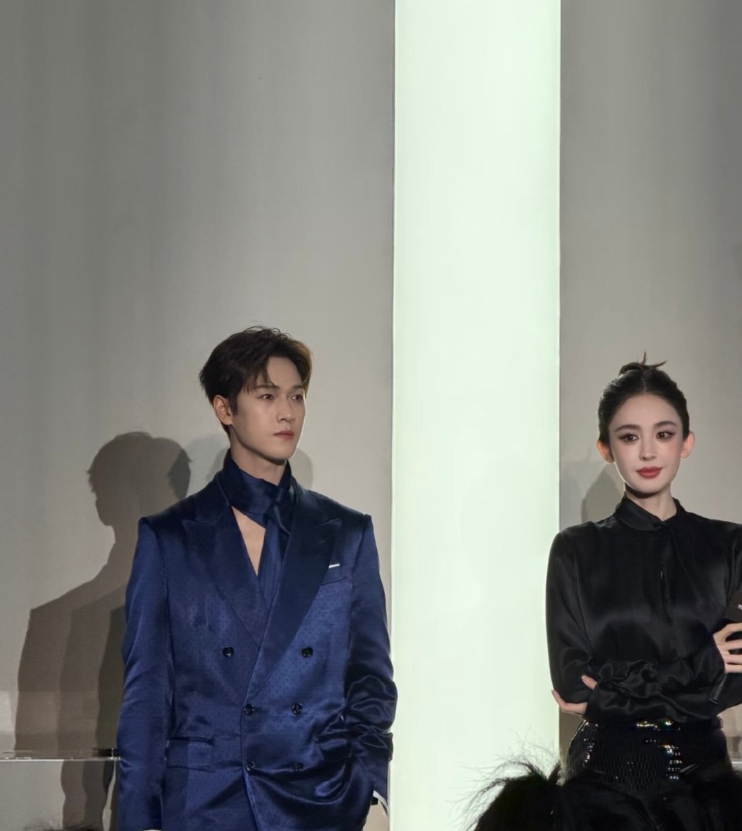 李昀锐娜扎养眼组合 谁被李昀锐和娜扎的同框狠狠惊艳！气质颜值双双在线，高智感拉满