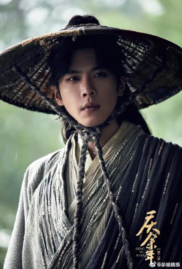 【男明星武侠斗笠造型，谁的江湖气息感染了你？】一笠遮风月，一眼动江湖。男明星的武