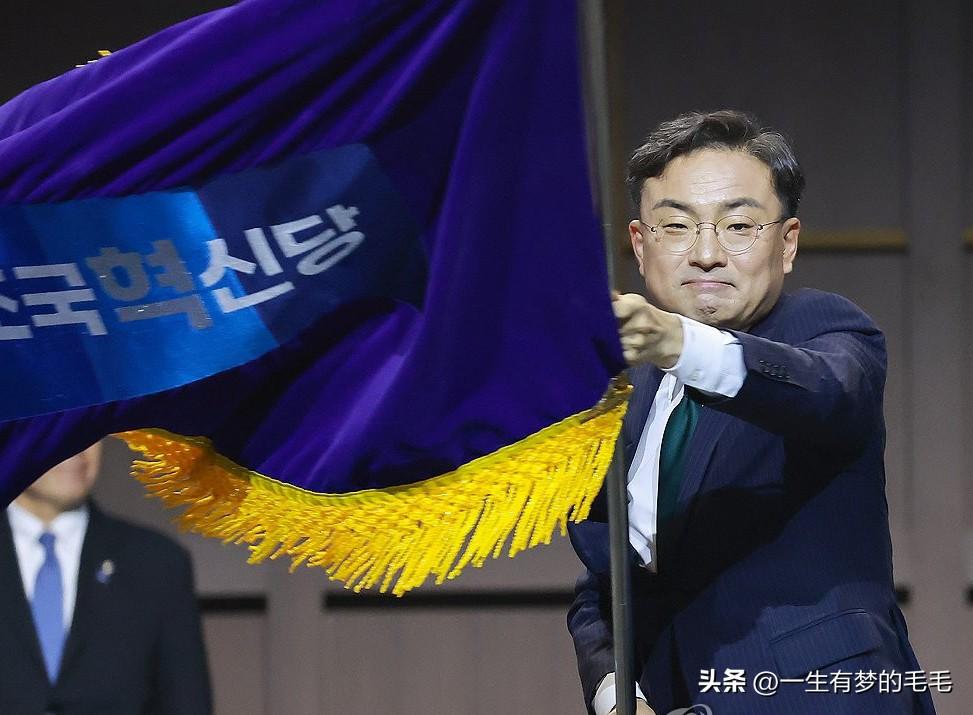 申长植高票当选韩国祖国革新党党首，表态开放与共同民主党合并

7月25日，韩国祖