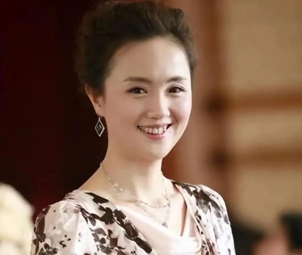 惊闻演员朱媛媛不幸逝世，莫名心痛。
那个人见人爱的云芳，那个坚强善良的七凤，就这