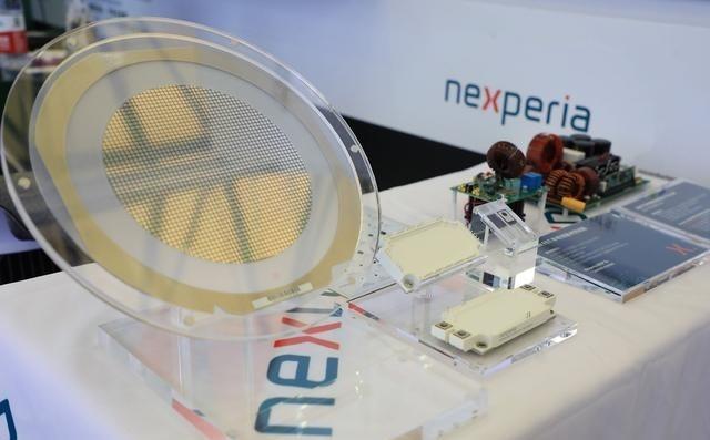 450亿颗芯片告急！荷兰忽然宣布光刻机决定，欧媒：一切都结束了

荷兰政府202