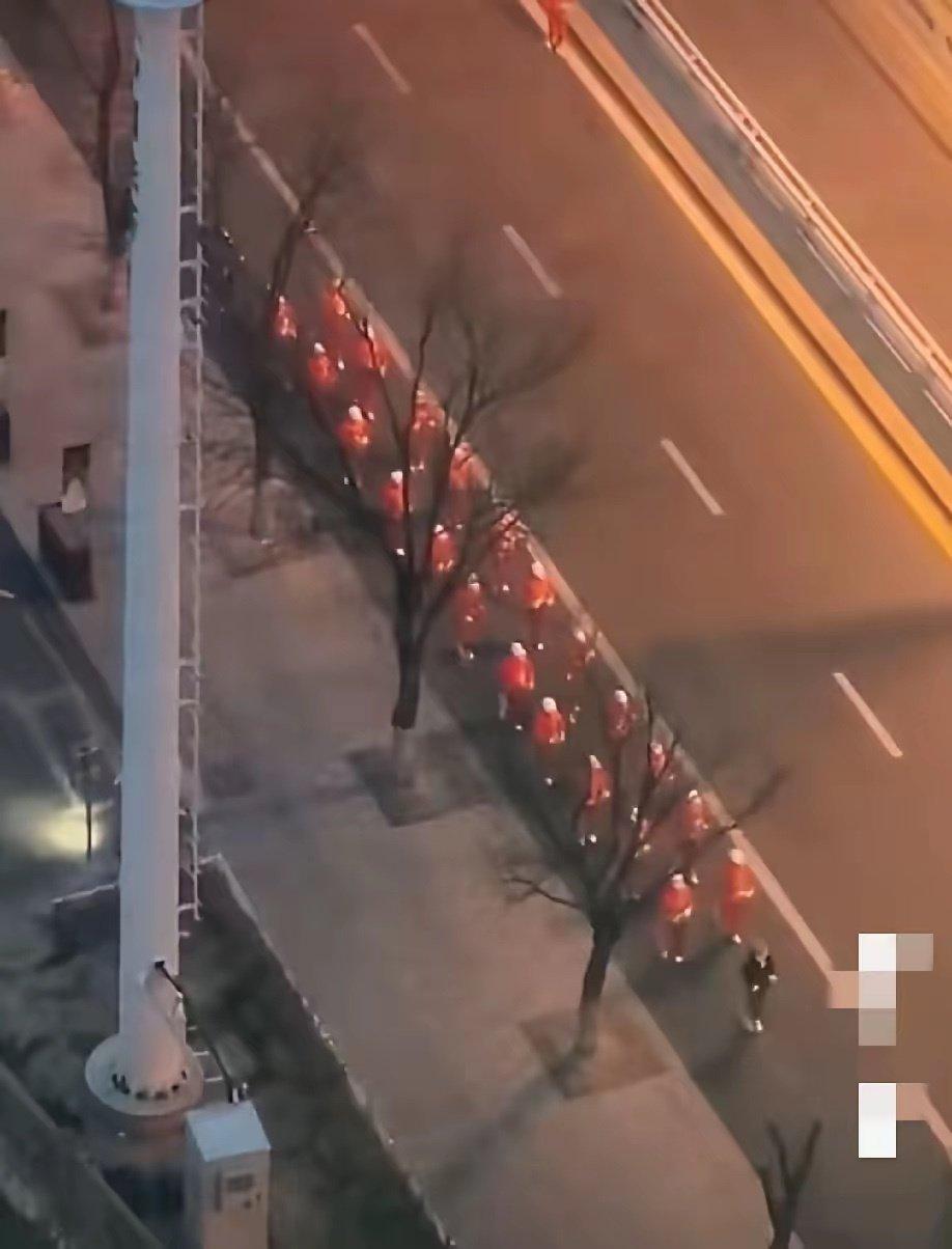 太原凌晨四点暴走团高分贝扰民！健身不该以牺牲他人休息为代价
 
近日，太原多位市