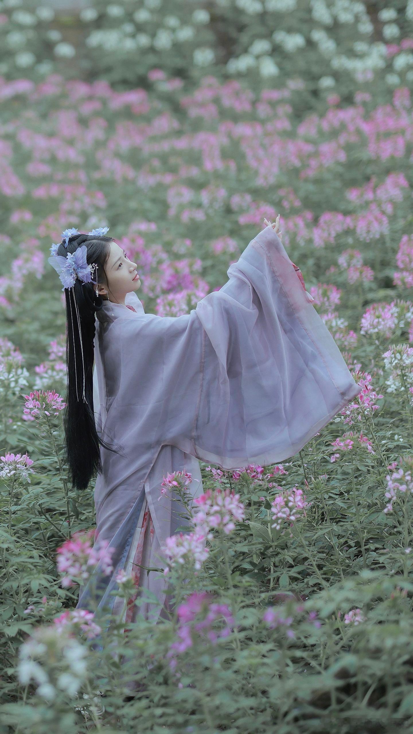 轻熟女神范儿美女