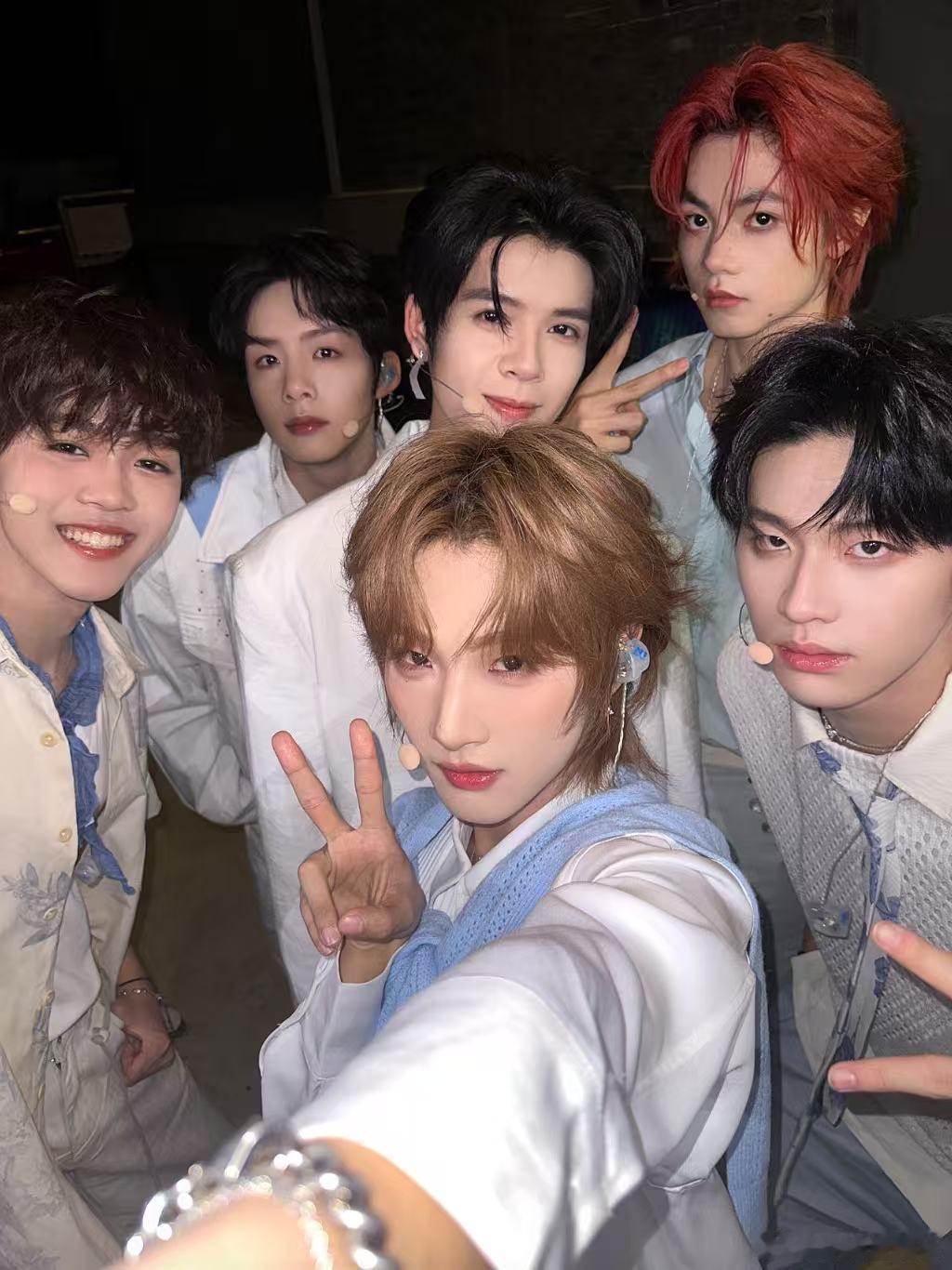 这舞台老自一个老己一个吾一个我一个 谁懂啊！内娱舞台集体“开工”太绝了！TF家族