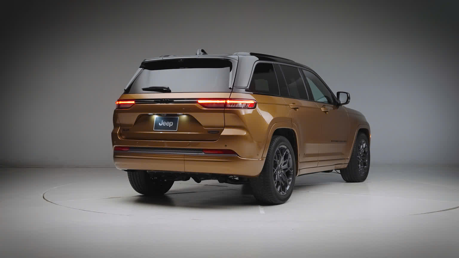 jeep  2026 Jeep Grand Cherokee ，一台努力走豪华路