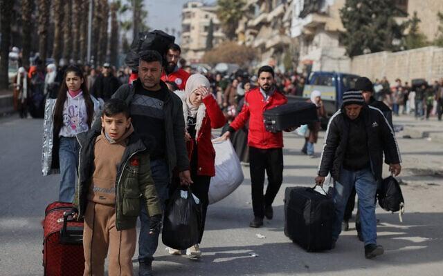 哈马斯向以色列发射一枚火箭， 以军空军还击； 两名哈马斯向以军开枪，被以军击毙。