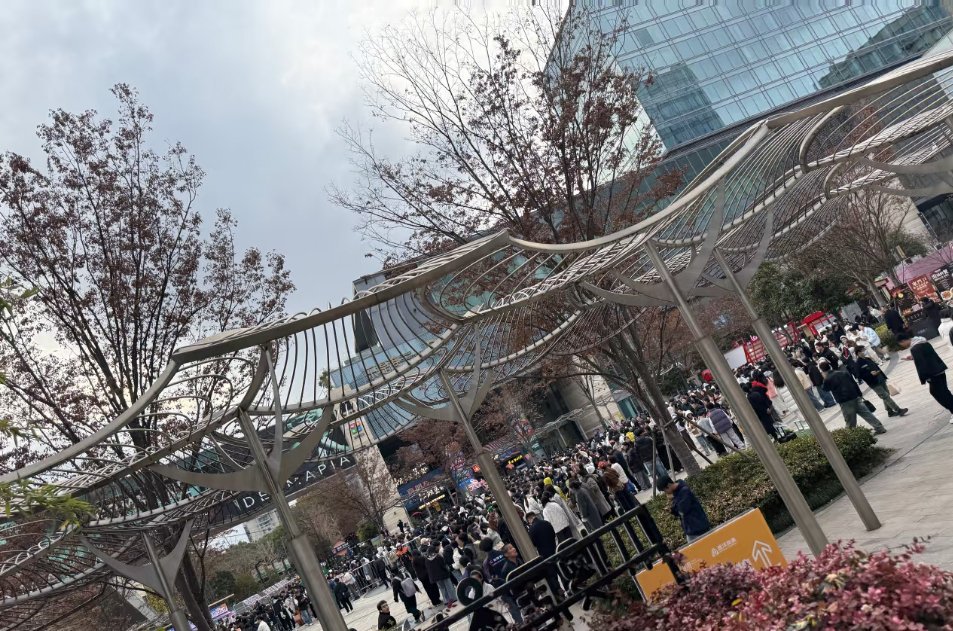 鸡排哥变了吗我跟小朋友炫耀我的茶杯是景德镇的他们告诉我景德镇只有鸡排