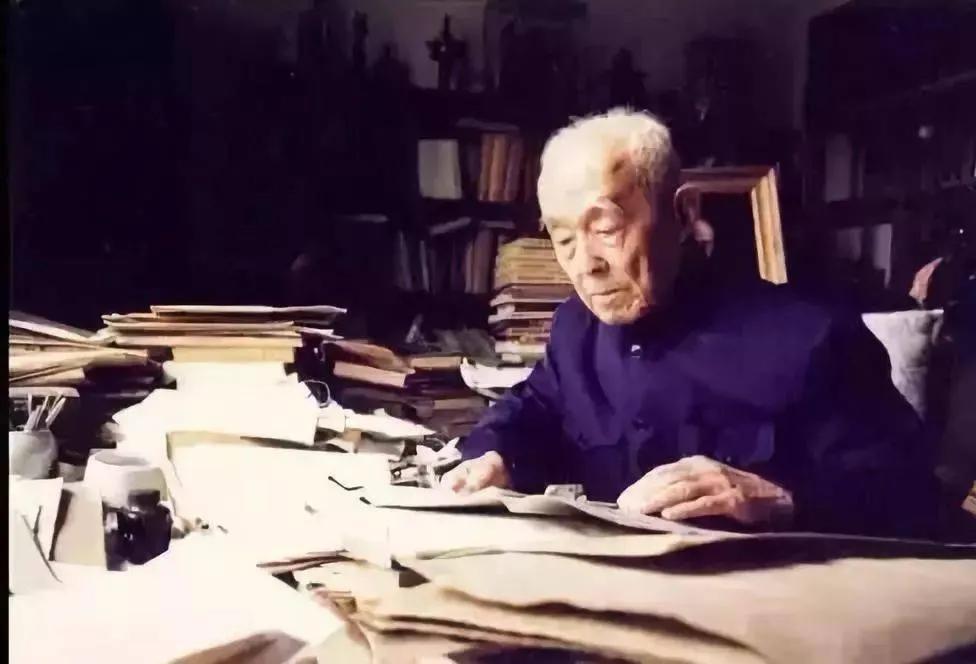 季羡林说：人生一世，草木一秋，中年看透，平凡是真，健康是福，心安是归处。
 
年