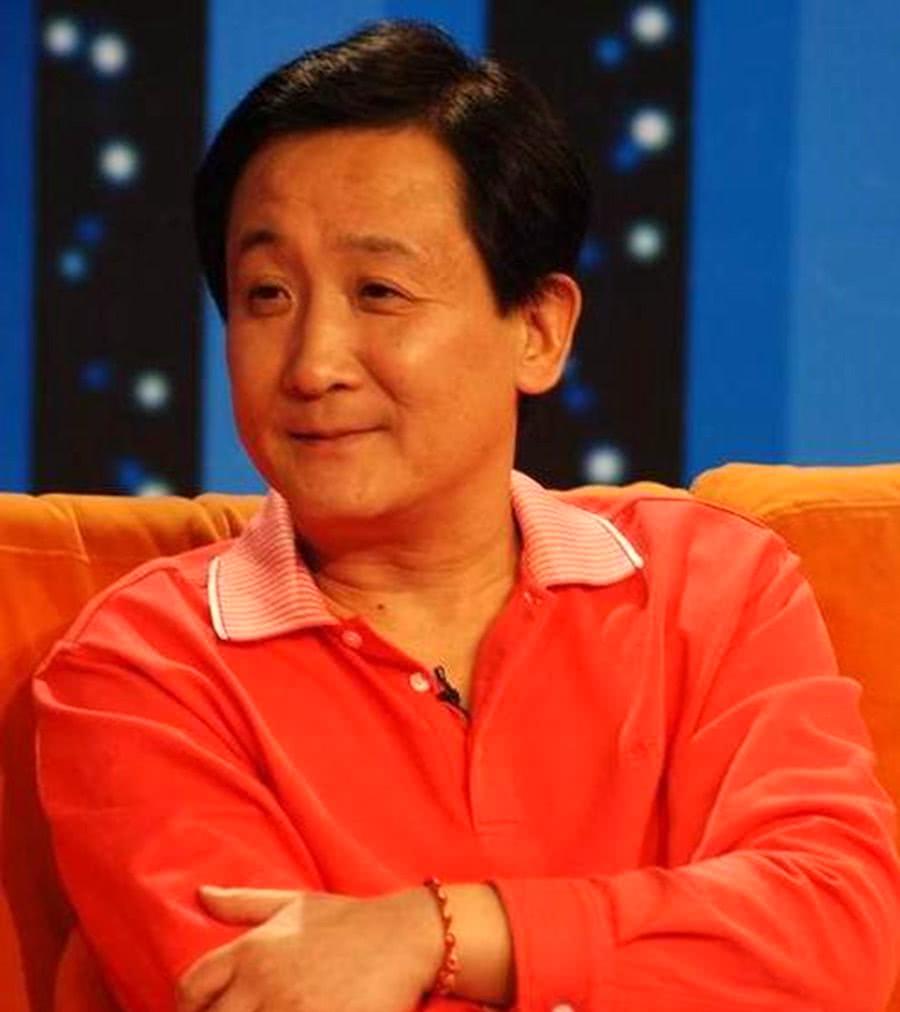 梁天大家都熟悉，他儿子梁小天你知道吗？。梁小天子承父业进入演艺圈。他出演过一些影