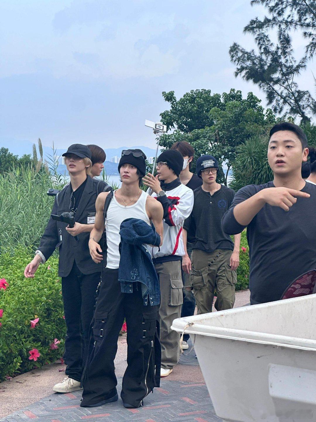 #Riize线下生图##Riize国内线下生图# 为什么这么多人偶遇 ​​​