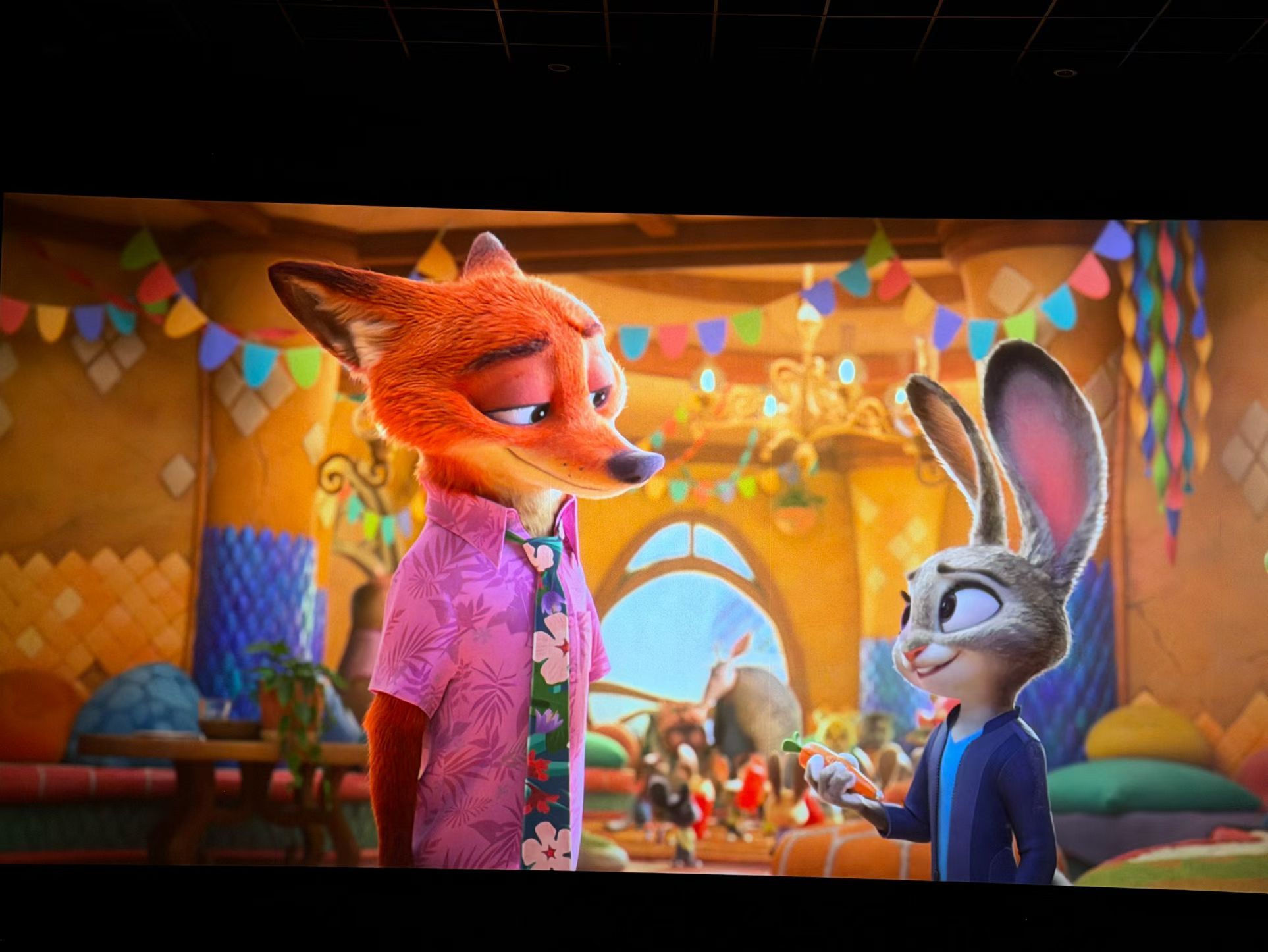 早上好呀老铁们，疯狂动物城2已经开启首映，看到有很多小伙伴已经第一时间去看了，我