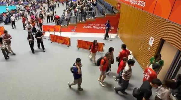 输不起！大量日本观众提前退场惹争议！不愿看中国女排夺冠颁奖
 
2026年9月2