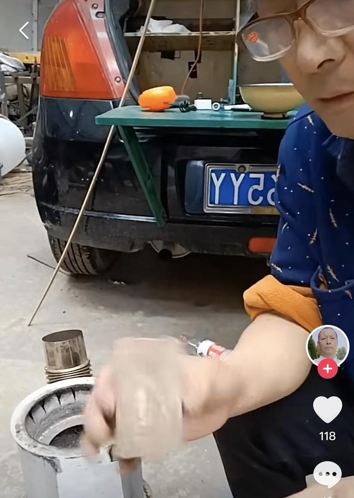 有人说：郑州三老头出游是不是炒作？其实，发起人杨改松，从2023年就开小房车旅行