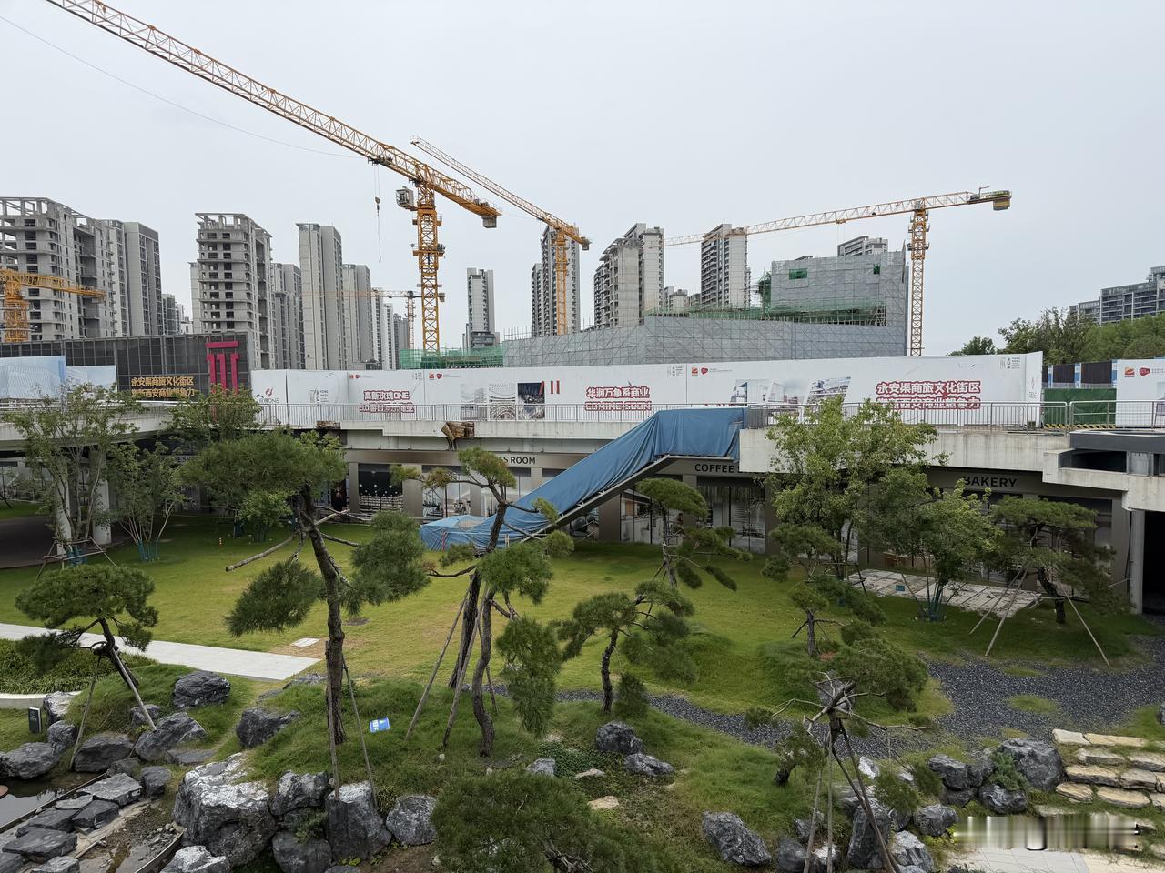 西安高新万象天地，建筑群已经全部出地面西安商业 西安发展