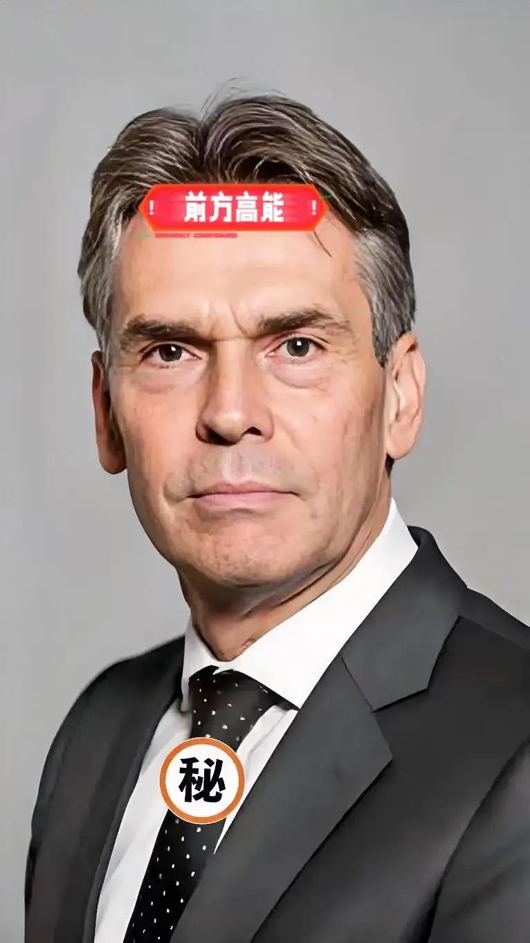 就在刚刚
荷兰政府宣布了
10月12日，荷兰政府宣布要把闻泰旗下安世半导体的资产