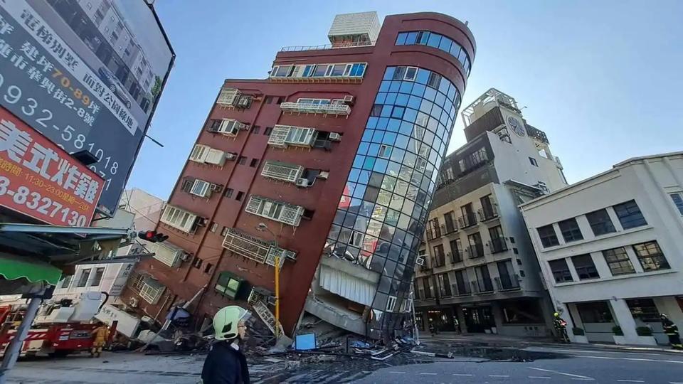思考日本菲律宾和委内瑞拉是否有更大地震的同时，我们必须要拟定台湾大地震发生时，迅