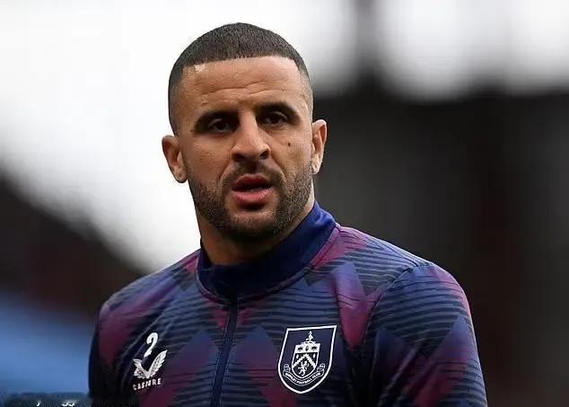 沃克：曼城在为冠军而战，伯恩利要确保自己踢得问心无愧04月22日讯 在对阵老东家