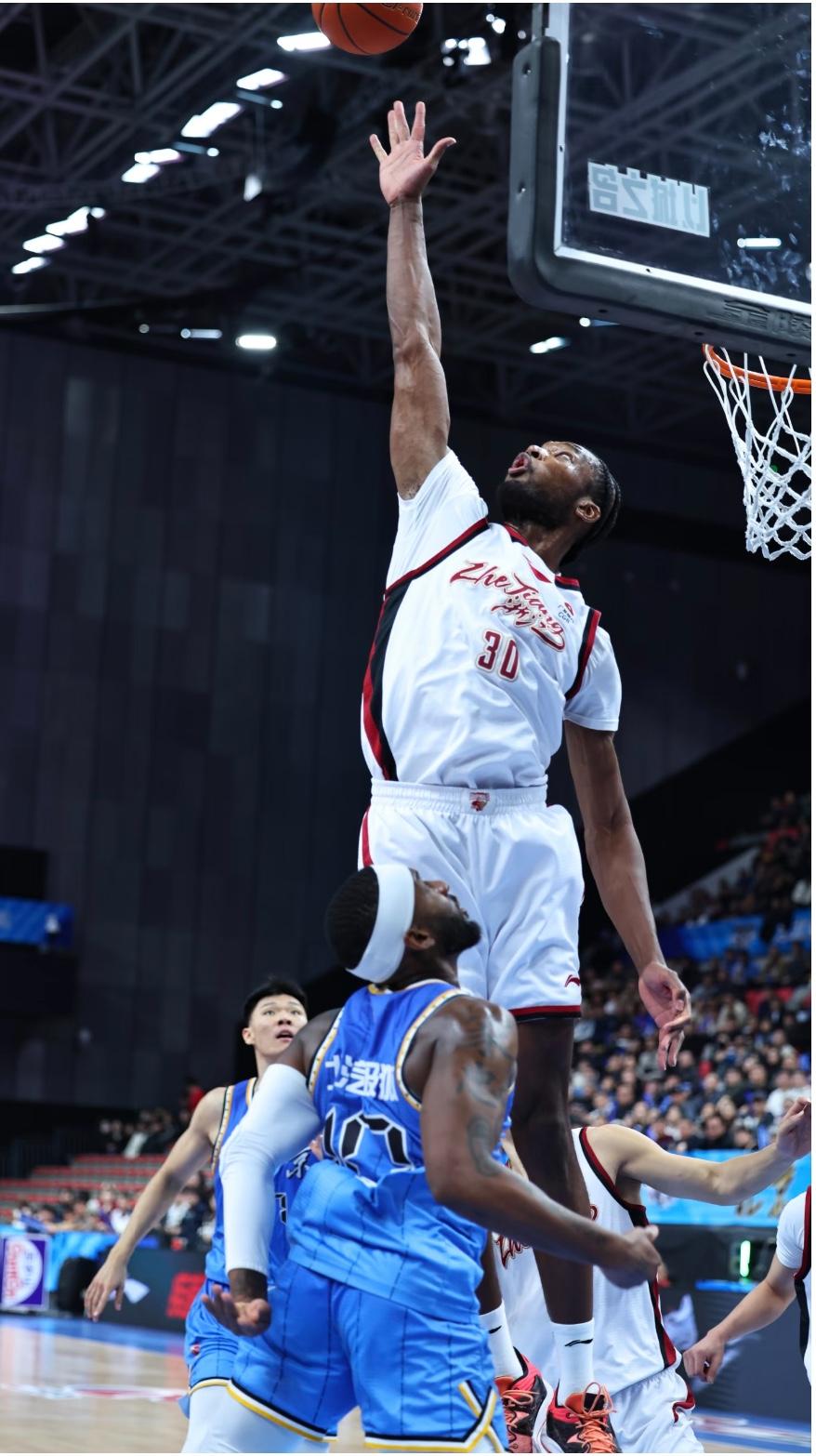 北京实力确实更强，但稠州主场该到翻盘的时候了！

        论纸面阵容和整