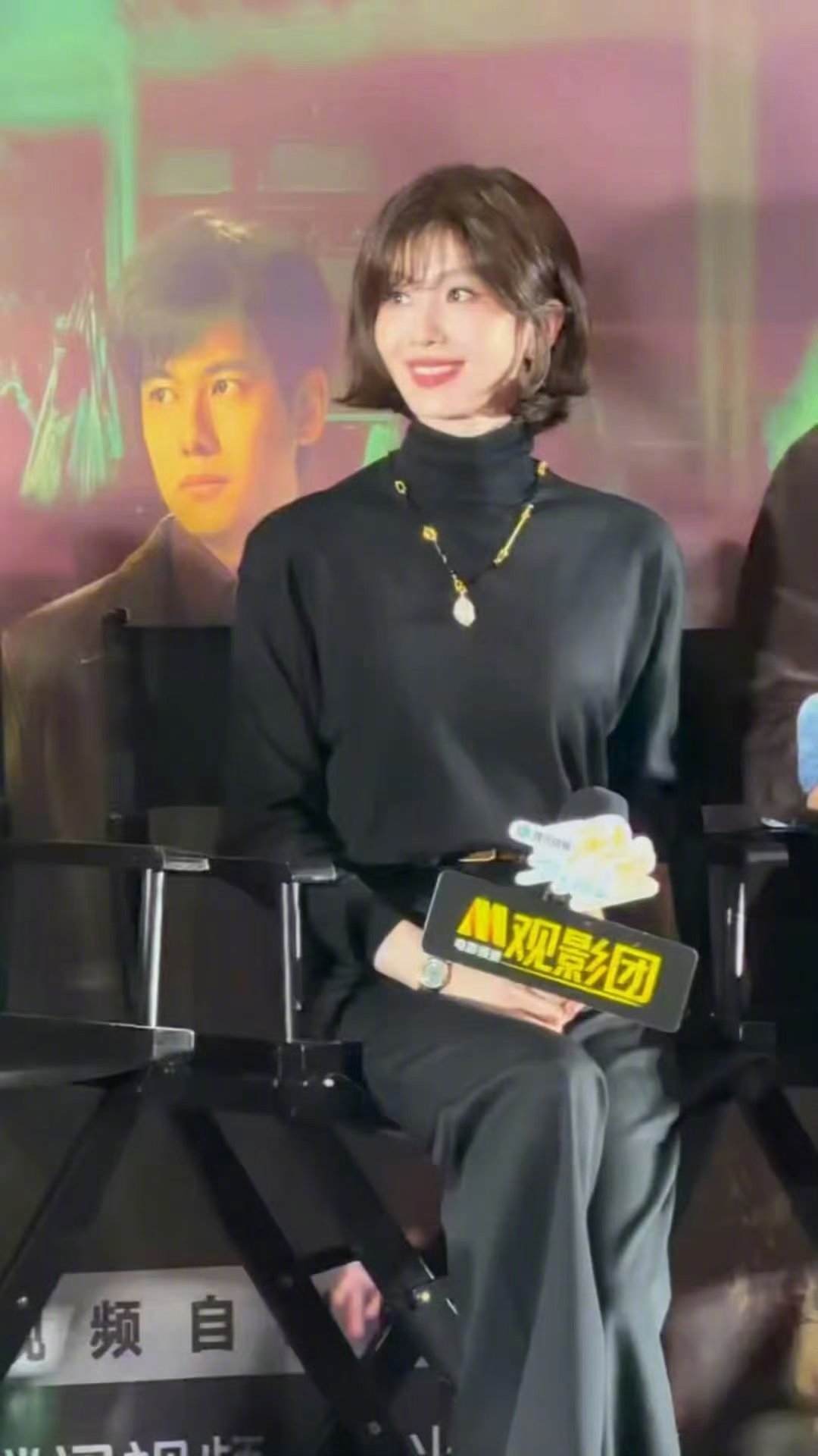 一姐的气质很适合短发的，还存着几张早期短发美图呢[老师爱你]刘诗诗短发好灵 ​​