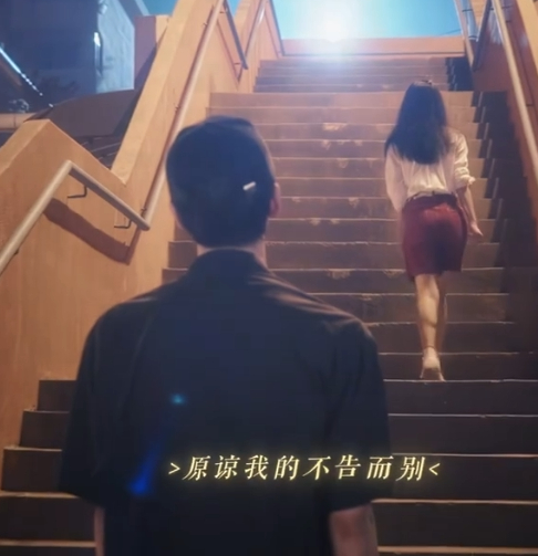 樱桃琥珀终于舍得放吻戏了每次看到樱桃琥珀的互动，就觉得世界都亮了起来，那甜蜜的吻
