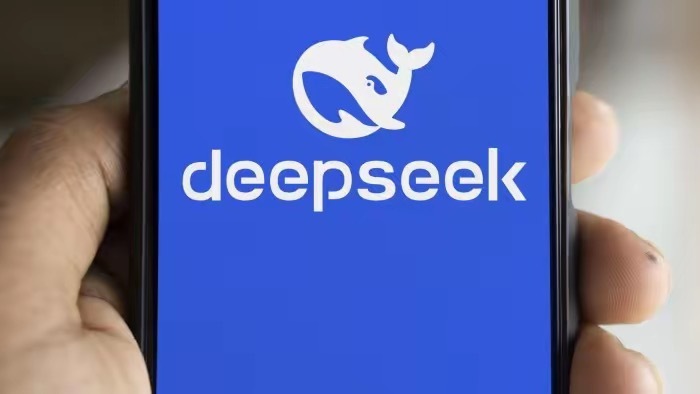 超越Chatgpt，deepseek下载量正式登顶全球第一美国的苹果商店上，de