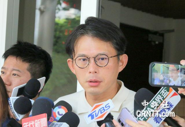 黄光芹批“红统”入侵，黄国昌：抹红不能接受
长期友好台湾民众党的媒体人黄光芹日前
