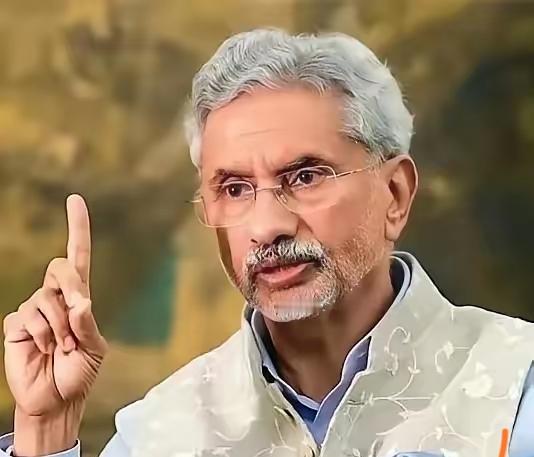 刚看了下
印度外长苏杰生最近说了一句挺实在的话：要是中俄真被搞垮了，下一个估计就