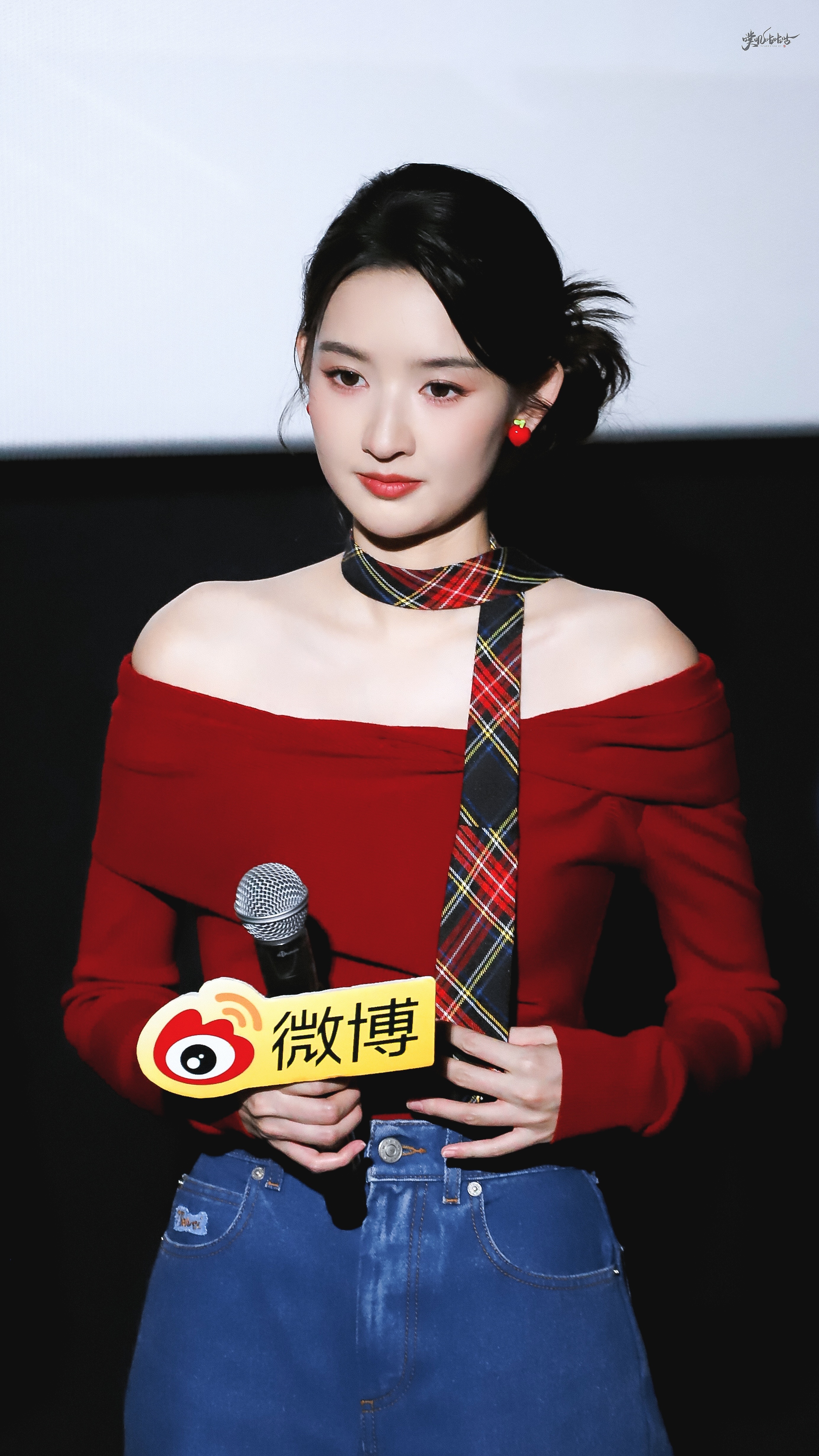 可爱又美丽的王姐[亲亲]🍒 .#舍不得星星##王玉雯[超话]# ​​​