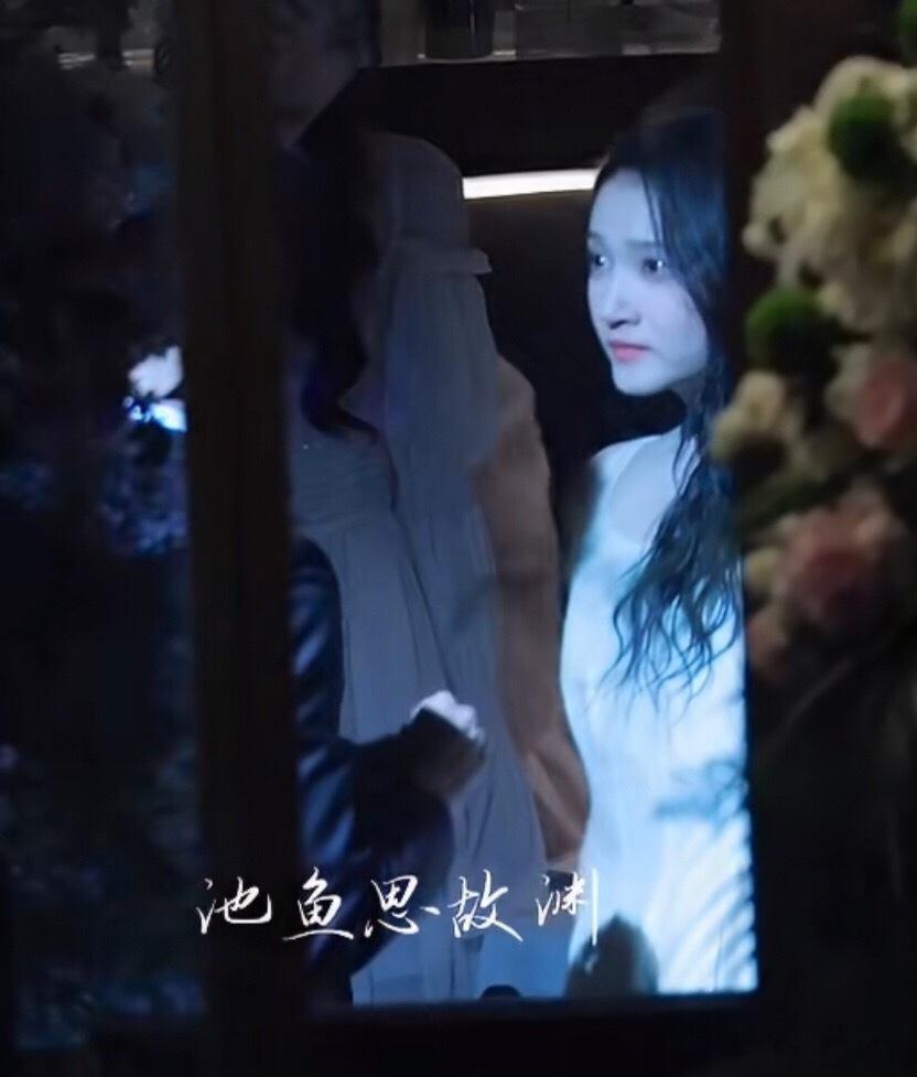 关晓彤陈星旭求婚路透关晓彤的眼睛里有星星噢 