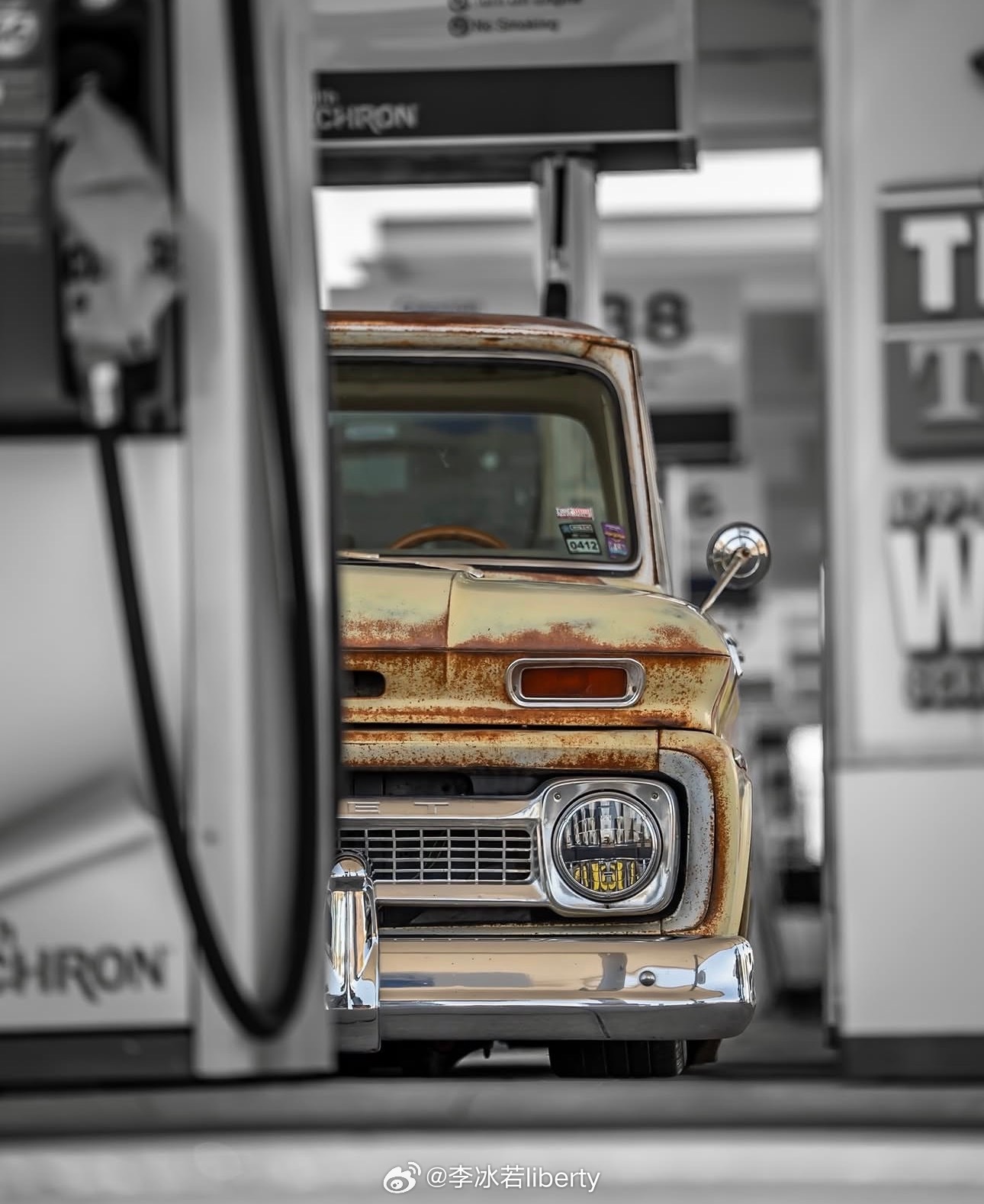 油价金价大涨 年前一个朋友问购车的事我说当下这个出行率还是混动靠谱今天看完这个热