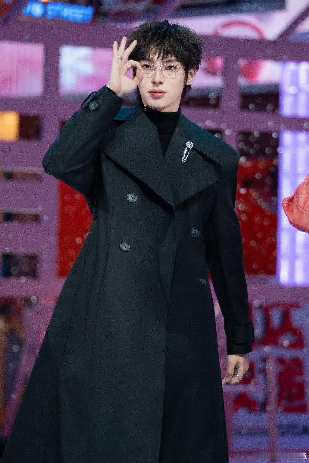 你好星期六跨年档大片上线你好星期六 谁懂啊！《你好星期六》九位嘉宾抽象答题脑洞大