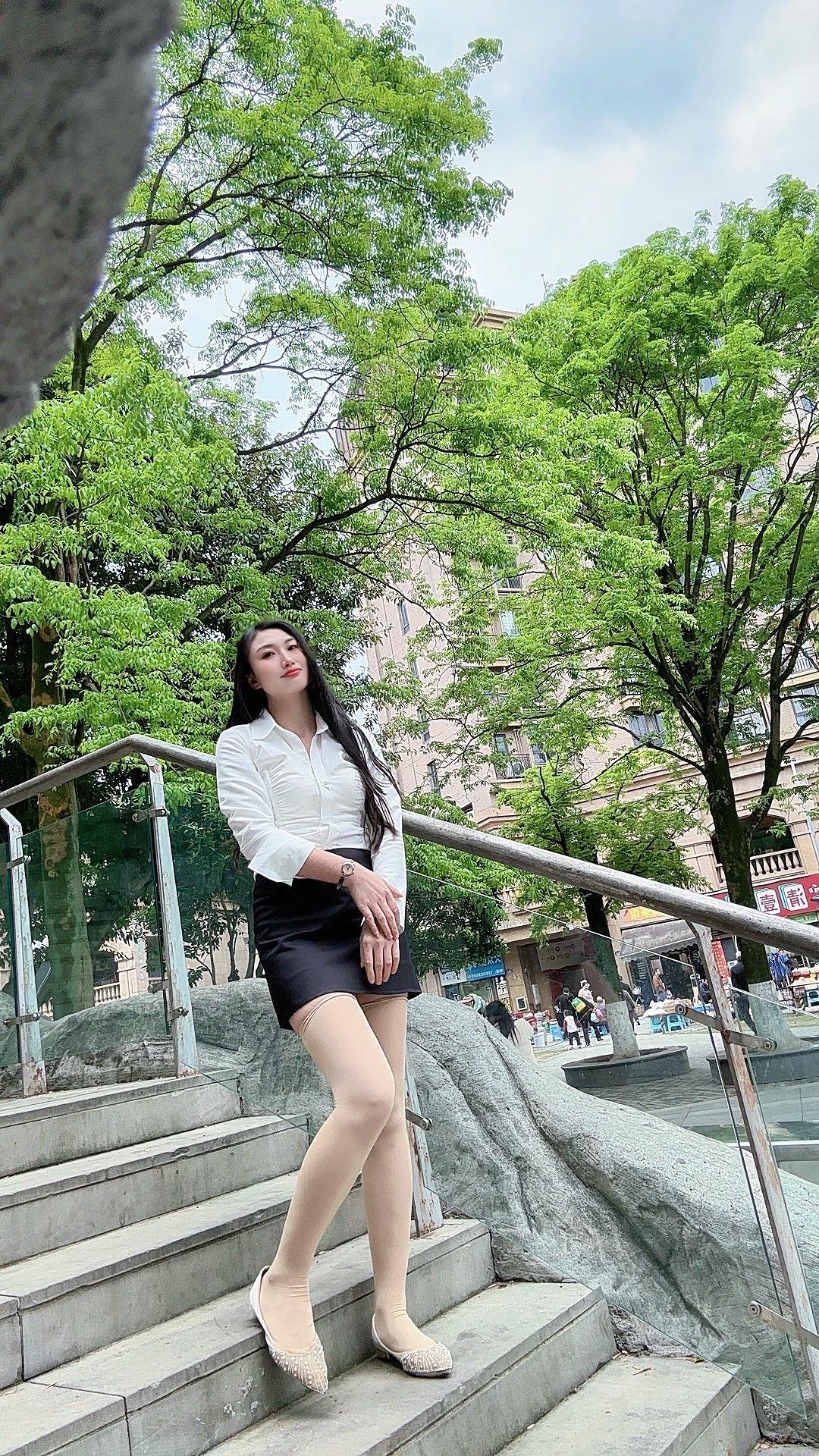 肉丝 包臀裙穿搭 OOTD 温柔姐姐穿搭