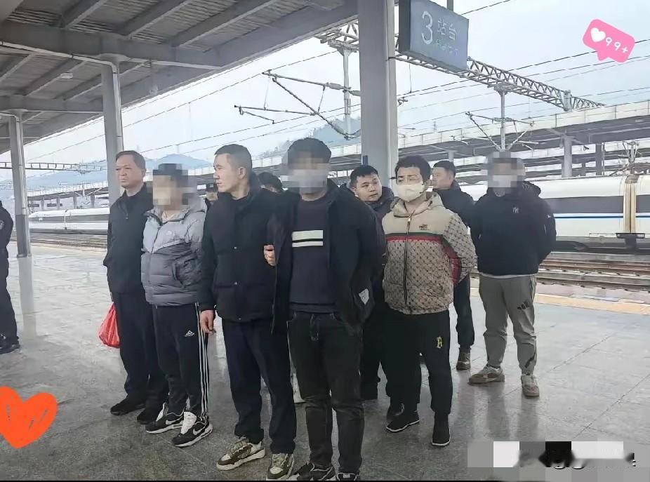 幸亏多了个心眼！这是湖南娄底刚刚发生的真实案件，一名男子接到多年不联系的老同学邀