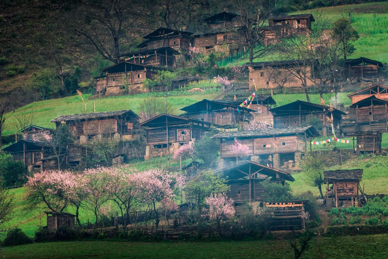 丙中诺雾里村。丙中诺雾里村旅行摄影的诗意瞬间 山村美景 我用摄影带你看世界去寻找