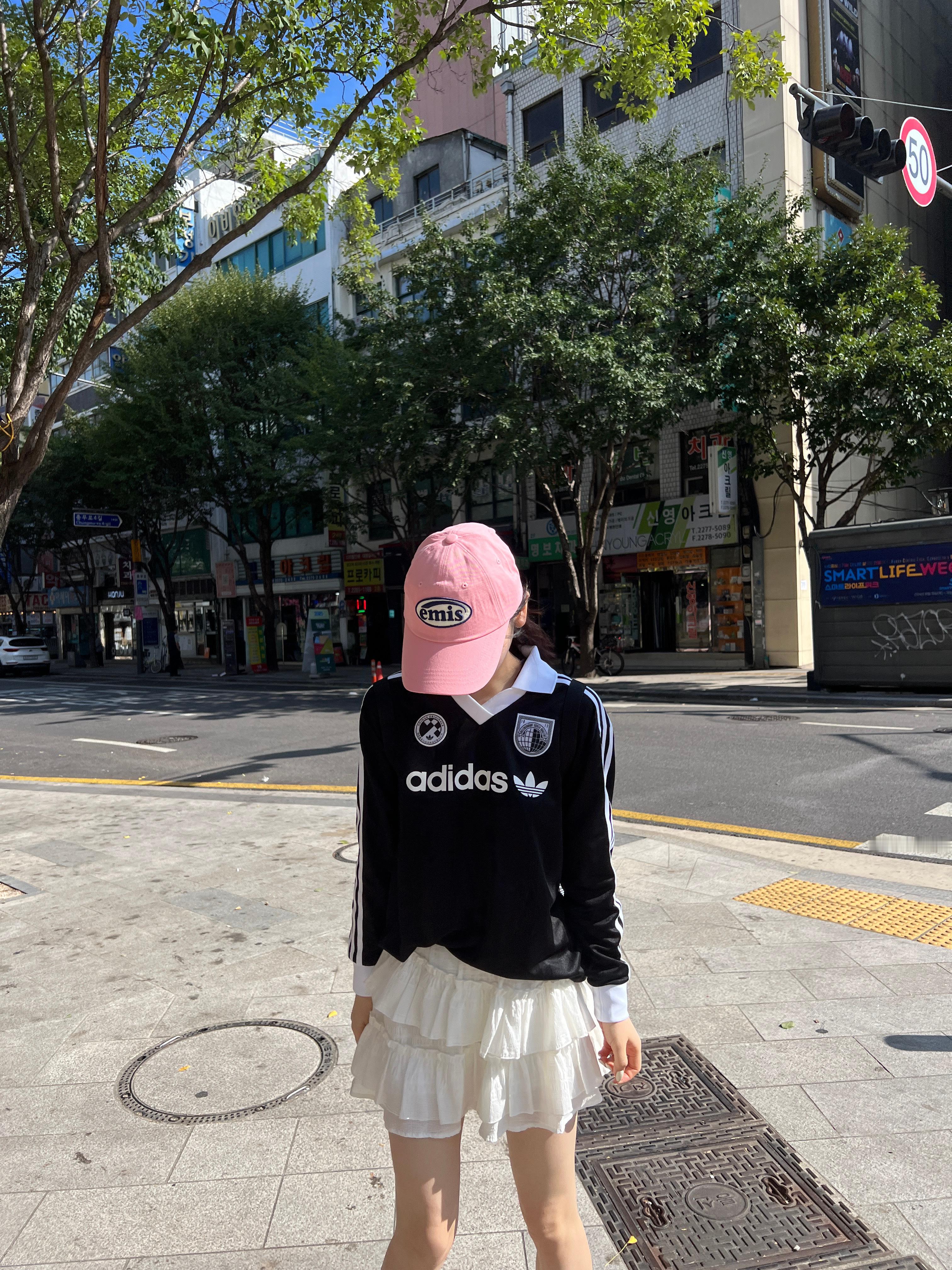 ៸៸᳐>⩊