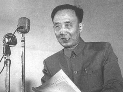 郭沫若三段婚姻简要介绍
 
郭沫若作为我国现代杰出文学家、历史学家、社会活动家，