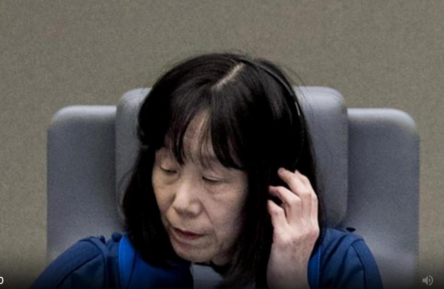 这个满脸写着丧气、邪恶和歹毒的日本籍国际刑事法院(ICC)的老妖婆终于被美国下狠